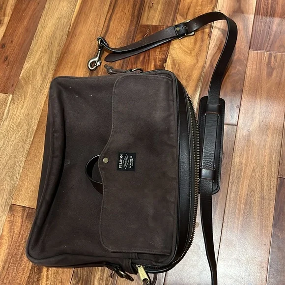 Filson One Size Brass Brown Messenger Bag